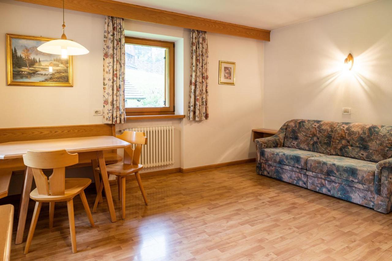 ラ・ヴィッラ Garni Juri Bed & Breakfast エクステリア 写真